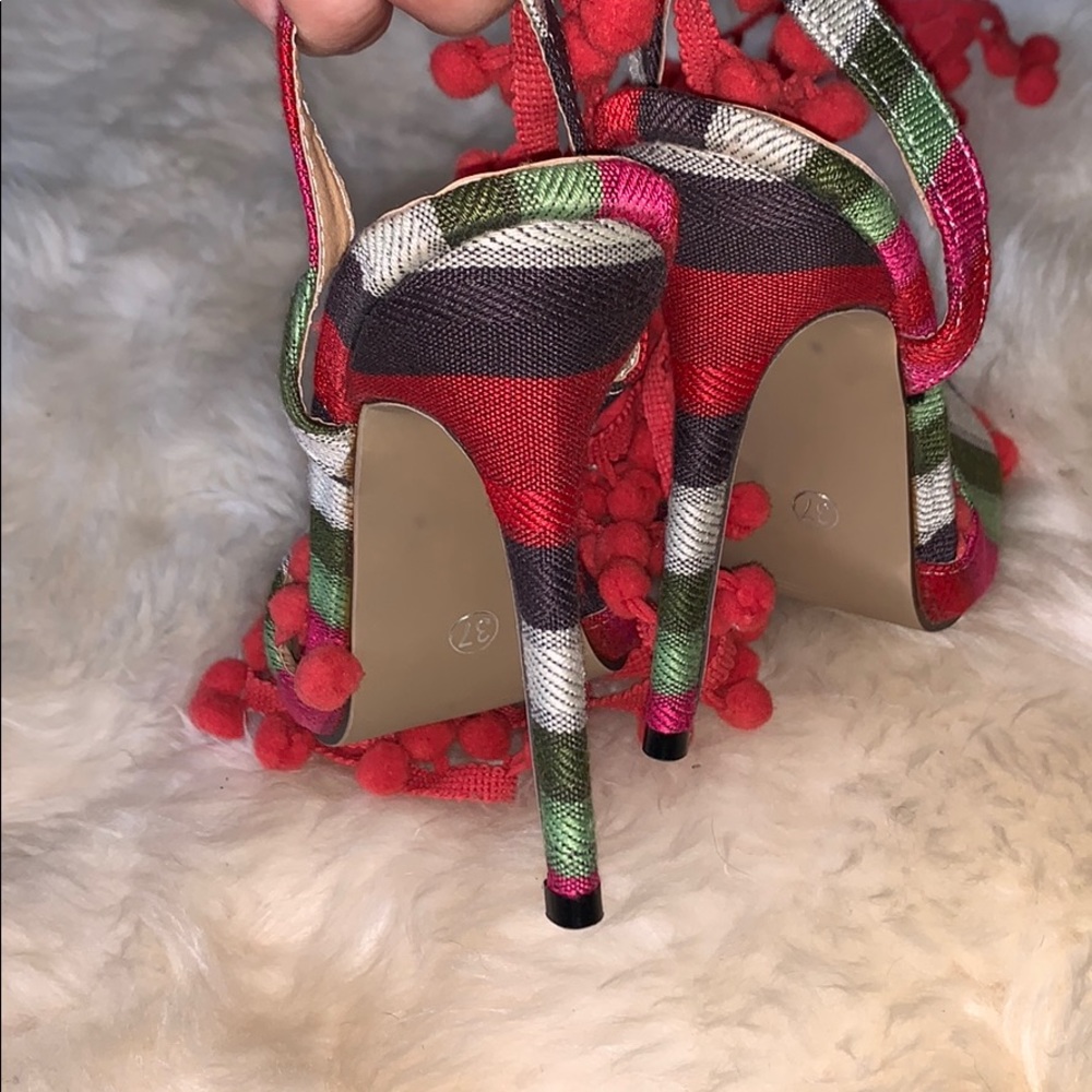 Pom Pom Statement Heels - Picture 5 of 7